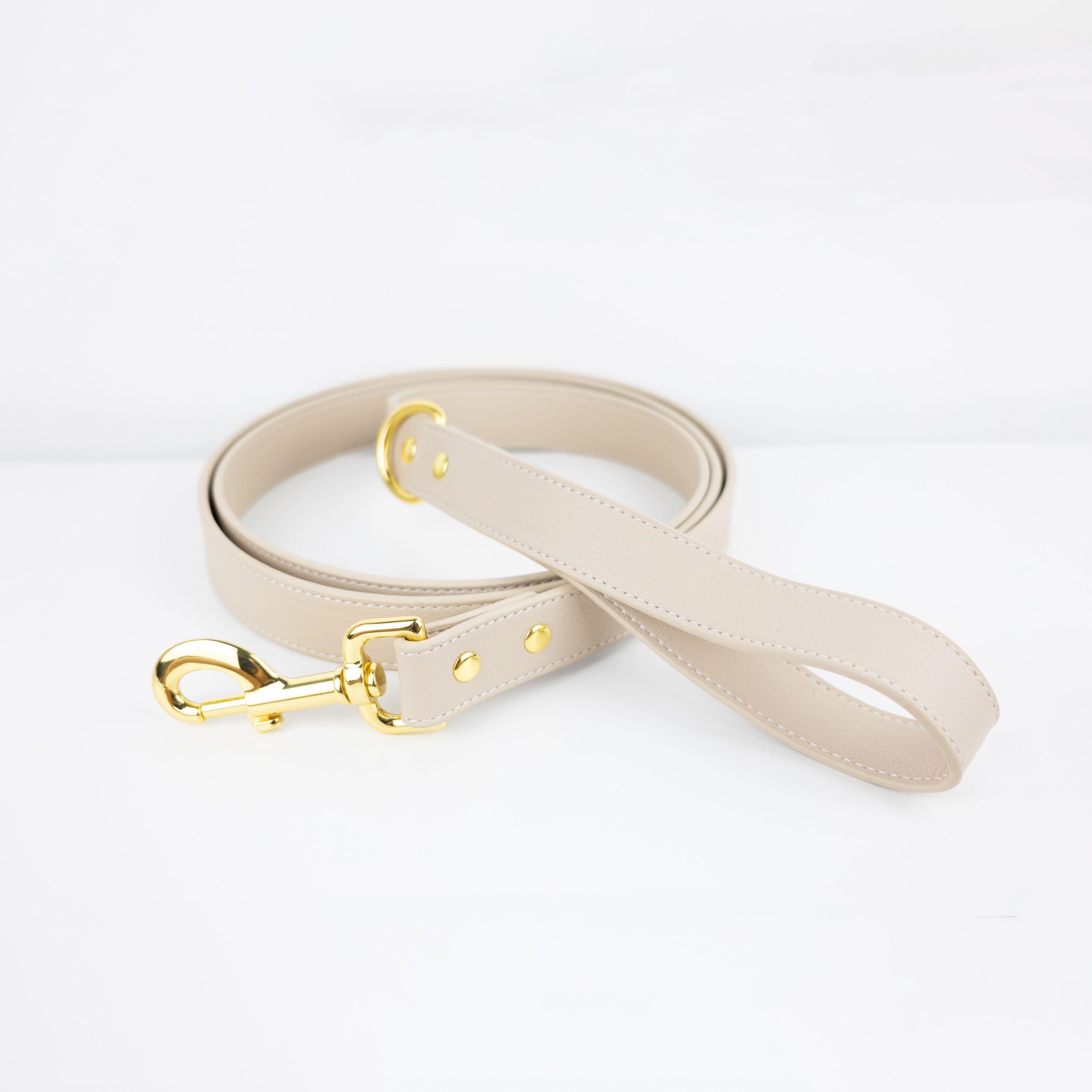 Laisse en cuir pour chien taille L beige haut de gamme photo produit 